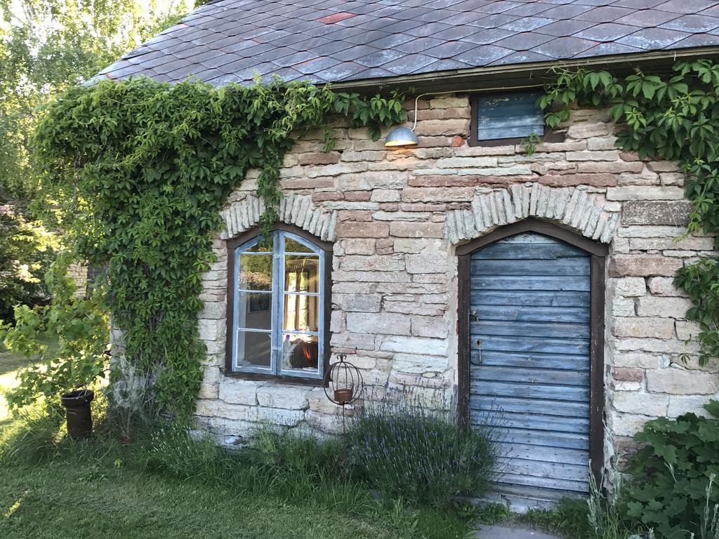 Gamla Gaestgivaregarden
